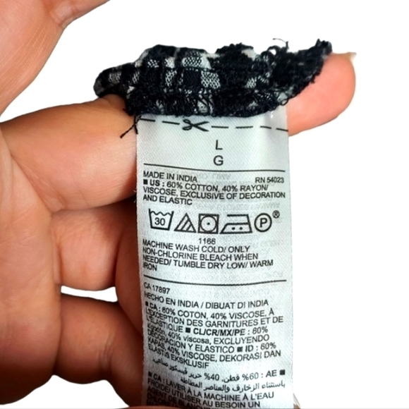 Old Navy NWT Black & White Crop Top Size Large - Picture 6 of 10